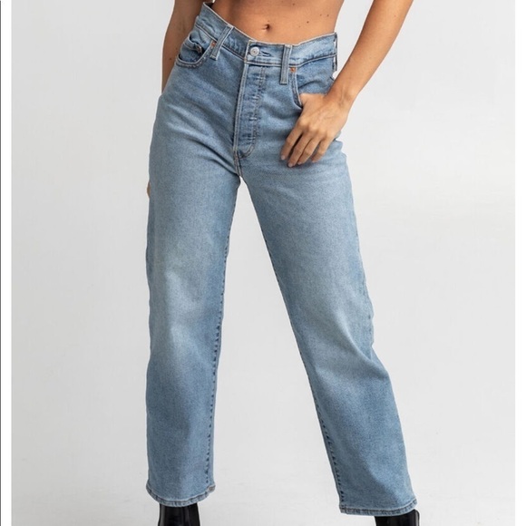 LEVI'S Worn To Ride Ribcage Straight Jeans in Light Blast Size 30 - Picture 2 of 10